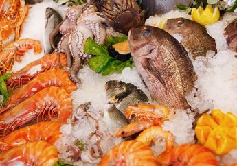 5 Jenis Makanan yang Sebaiknya Dihindari saat Musim Hujan, Apa Saja?