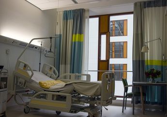 Setelah Menjenguk ke Rumah Sakit, Lakukan 4 Tips Ini agar Tak Tertular