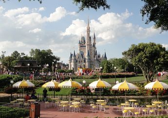 Jadi Disneyland Pertama di Dunia, Berapa Umur Disneyland California?