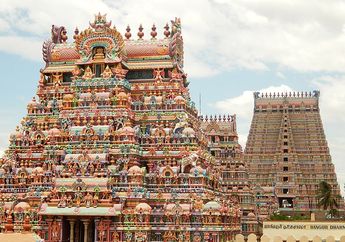 Di India, Ada Kuil Hindu yang Megah dan Berwarna-Warni, Seperti Apa, ya?