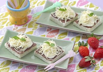 Buat Pizza Roti Tawar dengan Topping Asin dan Manis untuk Isi Kegiatan Akhir Pekan di Rumah, yuk!