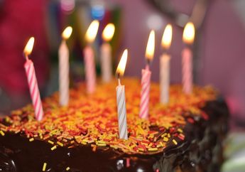 Ada Api Lilin yang Tidak Padam Meski Ditiup, Kok Bisa Begitu, ya?