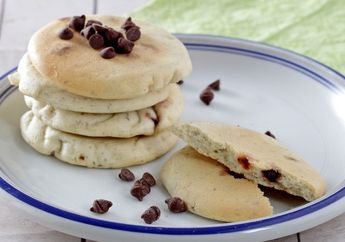 Suka Pisang? Yuk, Coba Buat Menu Pancake Pisang Cokelat untuk Bekal Sekolah atau Sarapan!
