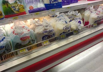 Kenapa Susu di Supermarket Kanada Dikemas Menggunakan Kantung Plastik?