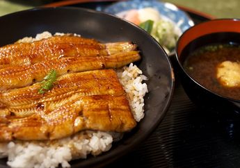 Nonton Film Horor Sampai Makan Unagi, Ini Kebiasaan Orang Jepang Saat Musim Panas