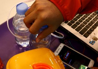 Membuat Karya Ilmiah: Mobil Detektor Aktif Kadar Alkohol Karya Mahrus Ali Fawwas