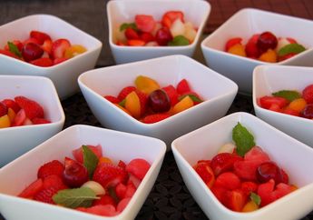 Buat Salad Buah untuk Camilan Sehat dan Lezat di Akhir Pekan, yuk!