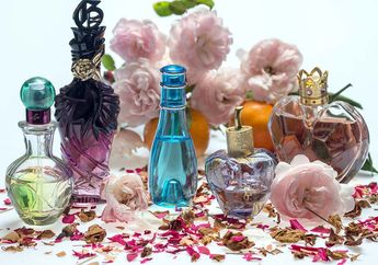 Ternyata Ini 7 Cara Pakai Parfum yang Buat Kita Wangi Seharian, Cara Pakaimu Sudah Benar Belum?