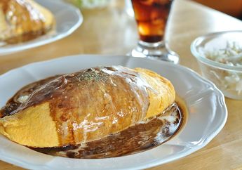 Sarapan Makin Nikmat dengan Omurice, Nasi Goreng Selimut Telur Ala Jepang