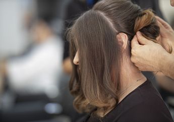 Anak-Anak Juga Bisa Alami Rambut Rontok, Penyebabnya Bisa Karena Infeksi Jamur