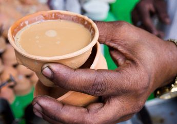 Wah, Cangkir Sekali Pakai untuk Minum Teh Khas India Ini Ramah Lingkungan! Kok Bisa?