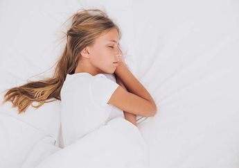 Meski Terasa Kurang Nyaman, Ternyata Tidur Tanpa Bantal Lebih Banyak Manfaatnya!