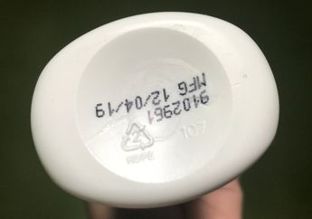 Pernah Lihat Lambang Segitiga dan Angka di Bawah Botol Plastik? Ini Arti Masing-Masing Angkanya!