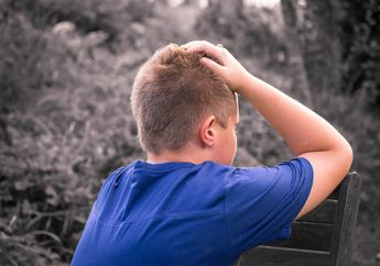 Leher Kaku dan Sakit Kepala adalah Gejala Meningitis, Tapi Bisa Juga Gejala Penyakit Biasa! Apa Bedanya?