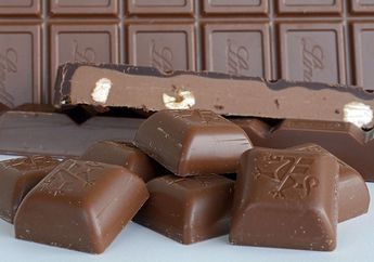 Makan Cokelat Bisa Membuat Bahagia, Ternyata 4 Senyawa pada Cokelat Inilah Penyebabnya!