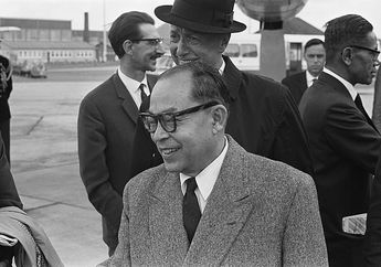 Apa Manfaat Membaca yang Bisa Kita Terapkan dari Kisah Mohammad Hatta?