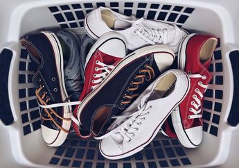 Hindari 4 Kesalahan Ini Saat Mencuci Sepatu, Cek Apa Kamu Masih Melakukan Salah Satunya?