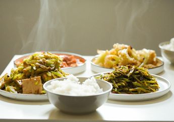 Meski Ada Sisa, Hindari Panaskan Kembali 6 Jenis Makanan Ini! Bisa Beracun dan Membahayakan Kesehatan