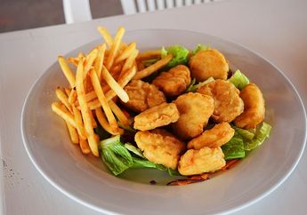 Salah Satunya Goreng dalam Minyak Panas, 3 Tips Ini Bisa Cegah Nugget Keriput Setelah Digoreng!