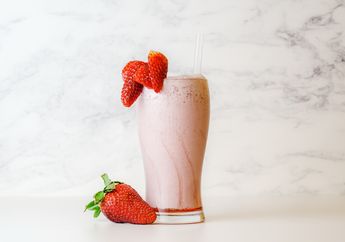 Strawberry Milk ala Korea Sedang Populer, Apa Perbedaanya dengan Susu Stroberi Biasa?