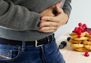 Makan Terlalu Banyak Bikin Perut Begah, Ini 5 Cara untuk Mengatasinya