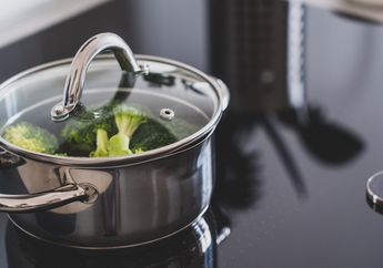 Masih Suka Rebus Sayuran? Ubah Cara Masak Sayur Jika Tidak Ingin Hal Ini Terjadi pada Tubuh!