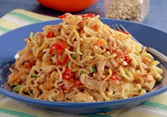 Suka Makan Mi Telur? Ini Cara Membuat Mi Telur Tidak Lembek dan Tetap Lentur