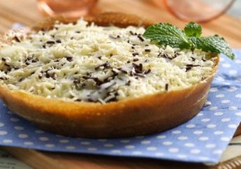 BERITA POPULER: Cara Membuat Martabak Manis yang Empuk Hingga Tips Menghilangkan Noda Tinta di Pakaian