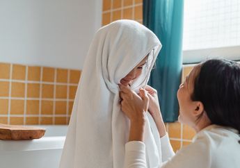 Bukan dengan Air Hangat, Mandi Pagi dengan Air Dingin Justru Datangkan Banyak Manfaat untuk Tubuh