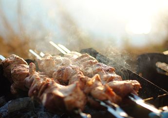 9 Macam Sate dari Berbagai Negara, Salah Satunya Ada Dakkochi dari Korea!