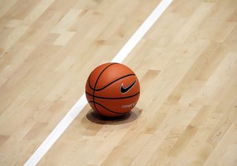 Berbeda dengan Bola untuk Olahraga Lainnya, Mengapa Terdapat Bintik-Bintik di Permukaan Bola Basket?