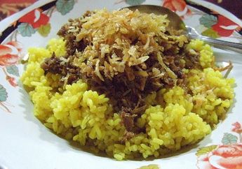 Meski Menggunakan Rice Cooker, Nasi Kuning Bisa Tetap Nikmat dan Pulen, Begini Cara Membuatnya