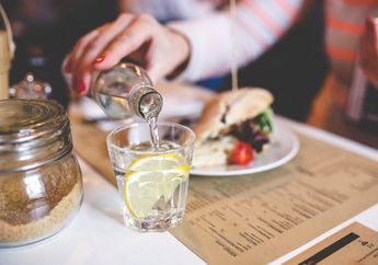 Orang Jepang Tidak Minum Air saat Makan, Ternyata Hal Ini yang Jadi Penyebabnya