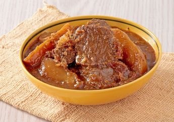 Rahasia Membuat Semur Daging yang Enak dan Bumbunya Meresap, Coba Buat Semur Daging Kentang, yuk!