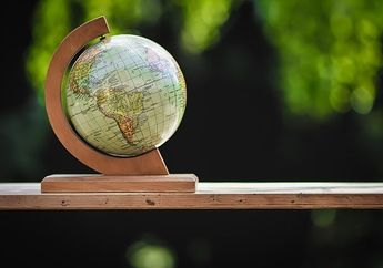 Siapakah Ilmuwan yang Menciptakan Globe untuk Pertama Kali?