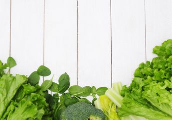 Rahasia Membuat Sayur Tetap Segar dan Tak Mudah Layu di Kulkas, Salah Satunya Bungkus Pakai Kertas