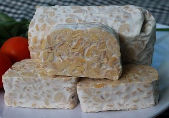 Apa yang Terjadi Pada Tubuh Kalau Kita Makan Nasi dengan Tempe?