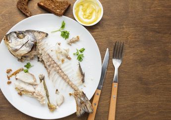 7 Cara Mengatasi Duri Ikan yang Tersangkut di dalam Tenggorokan