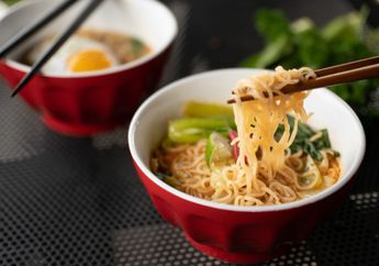 Nikmat Dimakan saat Hujan, Betulkah Mi Instan Buruk untuk Kesehatan?