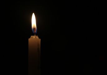 Meski Kecil Ternyata Api pada Lilin Sangat Panas, Berapakah Suhunya?