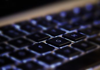 4 Cara Membersihkan Keyboard Laptop agar Bebas Debu dan Kotoran