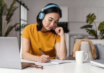 Pengertian dan Perbedaan Transitive Verb dan Intransitive Verb
