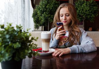 Cara Menghapus Aplikasi Bawaan Smartphone yang Tidak Digunakan