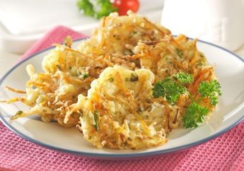 Rahasia Membuat Bakwan Goreng Tidak Lembek, Praktis dan Awet Crispy