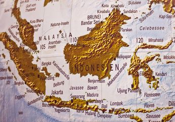 Pengaruh Letak Astronomis terhadap Pembagian Zona Waktu di Indonesia, Materi Geografi Kelas XI