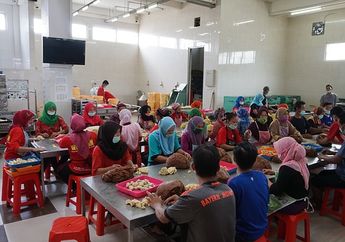 Menceritakan Pengalaman Memakan Makanan Tradisional, Materi Kelas 4 SD Tema 1