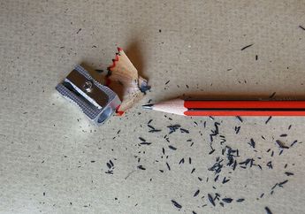Mengapa Rautan Pensil Menjadi Tumpul setelah Ditiup?
