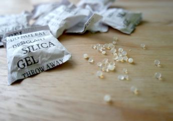 BERITA POPULER: 7 Manfaat Silica Gel, hingga Cara Membuat Tanaman Aglonema Berdaun Lebat