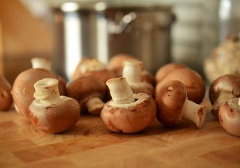 Banyak yang Belum Tahu, 5 Bahan Makanan Ini Justru Bisa Sebabkan Kontaminasi Bakteri Jika Dicuci, Salah Satunya Jamur