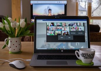 Cara Mengatur Background Zoom saat Belajar Online
